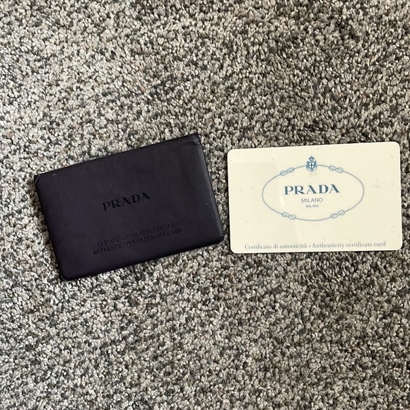 Vintage Prada messenger bag - Picture 7 of 13